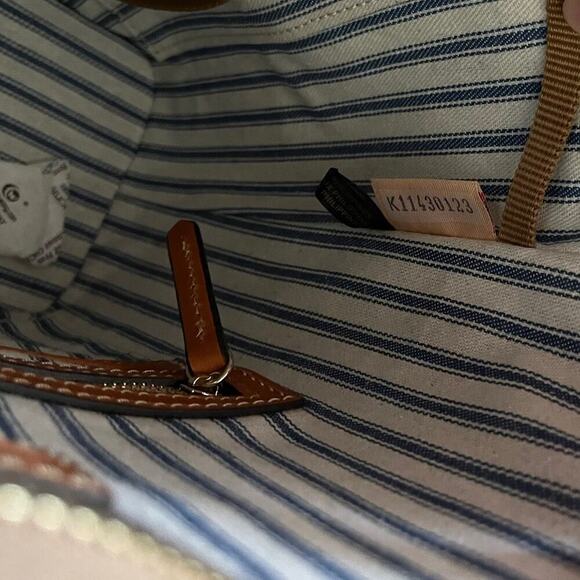 Dooney & Bourke Camden Woven LARGE Hobo Tote in Camel Brown Leather Purse FLAW - Picture 10 of 16